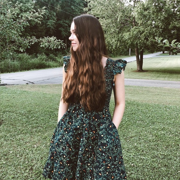 Meet your Posher, Rachel - Picture 1 of 2